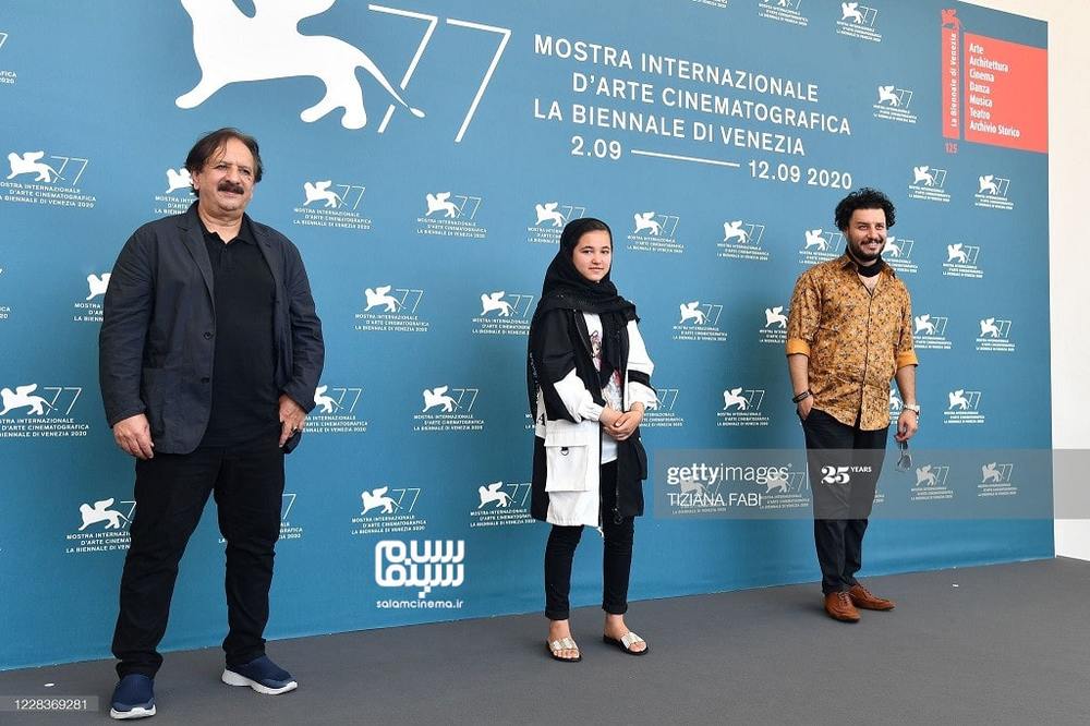 مجید مجیدی، جواد عزتی و شمیلا شیرزاد در فتوکال فیلم «خورشید» در جشنواره فیلم ونیز ۲۰۲۰